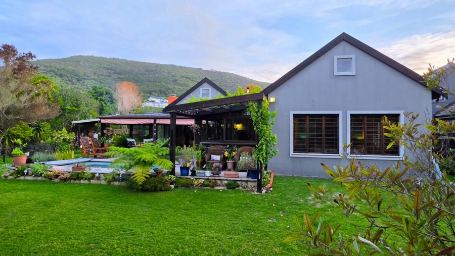 3 Bedroom Property for Sale in Brenton On Lake Western Cape